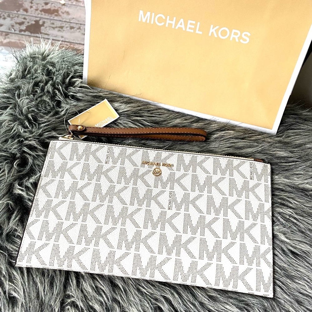 NWT Authentic MK signature monogram logo wristlet